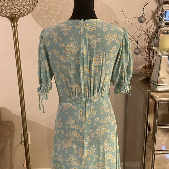 Faithfull the brand maxi dress size 4 - Picture 5 of 6